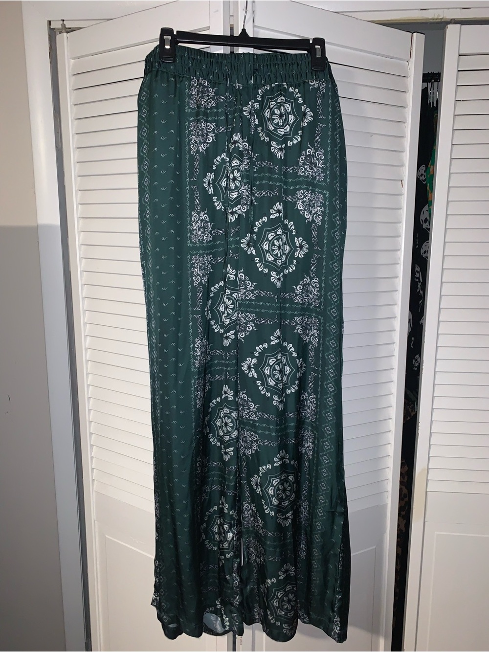 Soncy Plus Size Women’s Printed Wide Leg Satin Pants